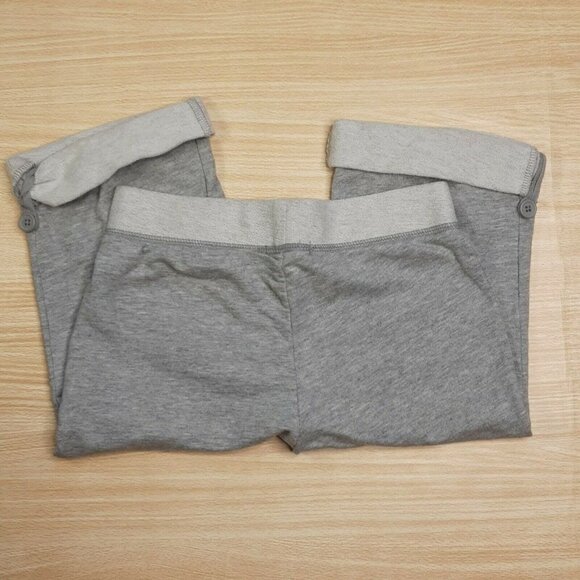 Gap Girl's Gray Cuffed Capri Sweatpants. Small 6-7 - Picture 2 of 9